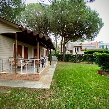 Hébergement de vacances House For Rent Gjiri I Lalzit. Durrës